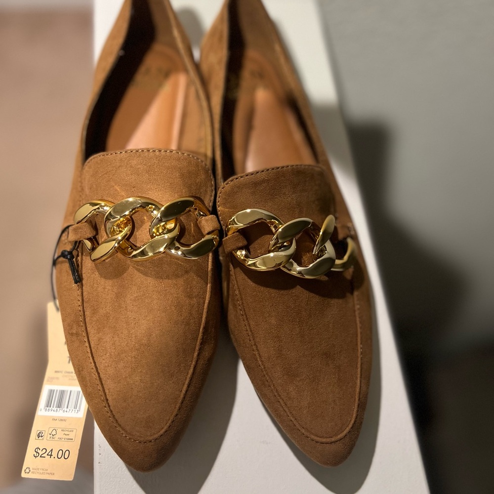 Brand New Madden NYC tan flats